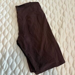Aritzia Women's Athletic Shorts in Dark Brown